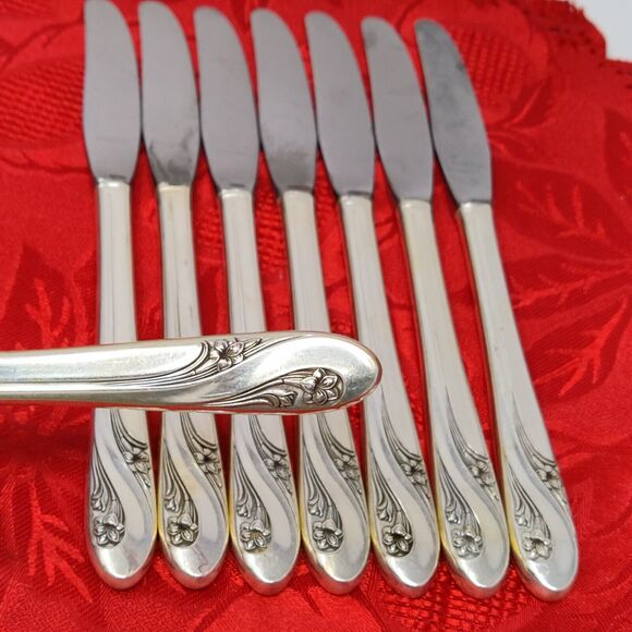 8 International HOLMES And EDWARDS Romance Silverplate 7-1/2" Butter Knives - Picture 1 of 12